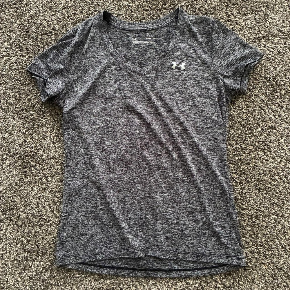 Under Armour Women's Small Gray Short Sleeve Athletic T-Shirt